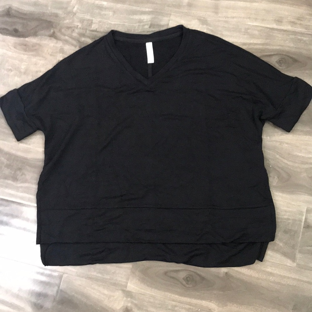 NWOT Stylus Oversized Top